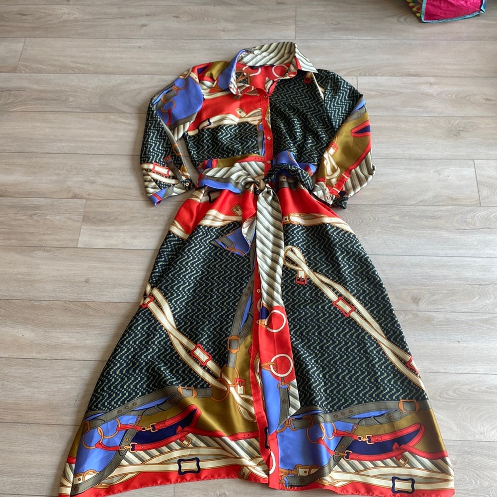 Zara Silky Dress Medium.  Perfect condition. Versace inspired.